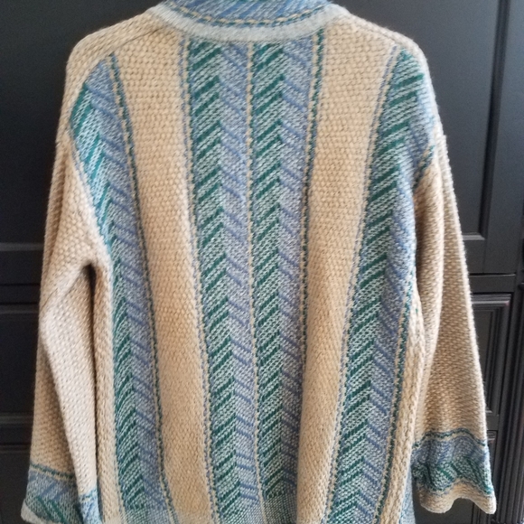 Sweater - Picture 2 of 4